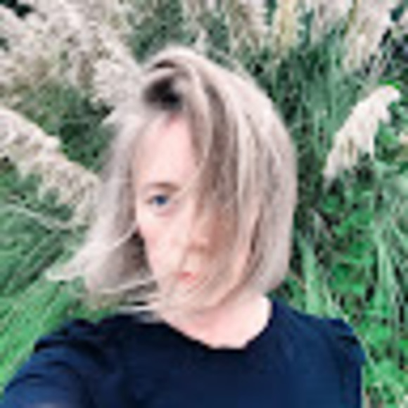 Meet your Posher, Amanda - Picture 1 of 1